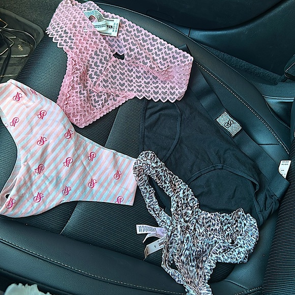 Victoria’s Secret underwear bundle  (4 pairs total)
all brand new with tags - Picture 4 of 8